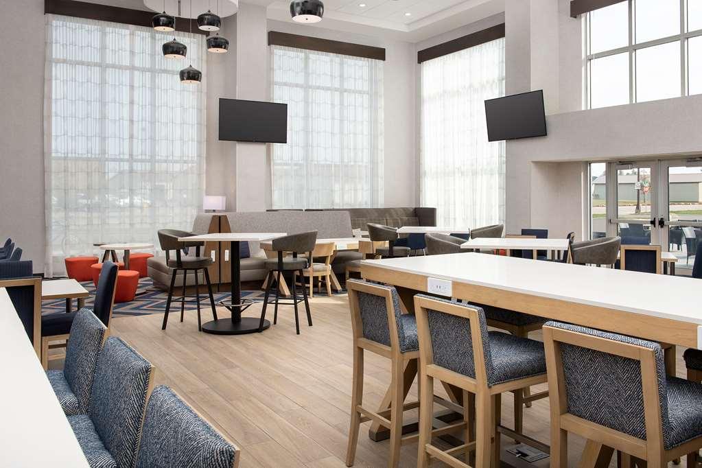 Hampton Inn Warroad Interior photo